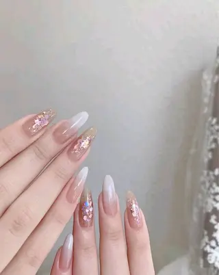 ネイル Nailsalon Jasmine 池袋東口所属・ギウ ジーナのネイルデザイン