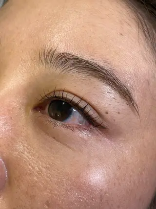 マツエク・マツパ 井上 真里奈のヘアスタイル