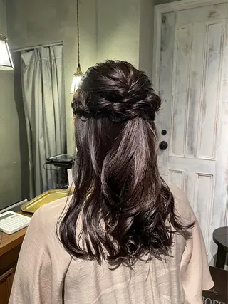 セミロング ヘアアレンジ むらたねね🌻 艶髪🫧韓国ヘアのヘアスタイル