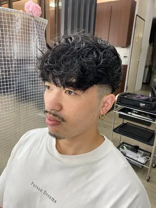 ショート パーマ メンズ 市川 博紀 店長のヘアスタイル