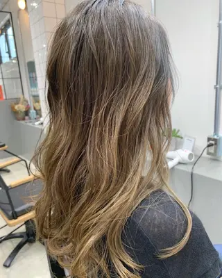 カラー メンズ専門サロン wokeのヘアスタイル