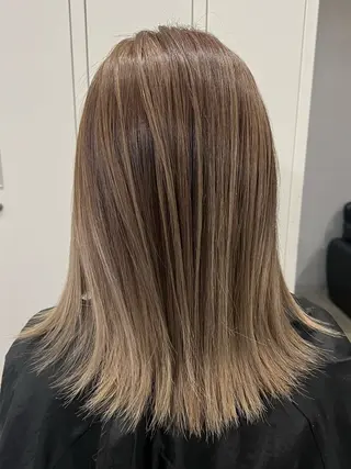 セミロング 難波/ハイトーン 🦋AOI🦋のヘアスタイル