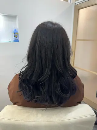 セミロング 甲斐 飛鳥のヘアスタイル