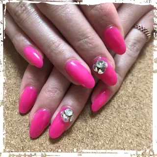 ネイル ECLAT エクラ所属・寺山 千鶴のネイルデザイン