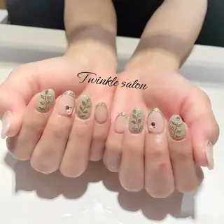 ネイル 中井 綾香の眉毛・アイブロウイメージ