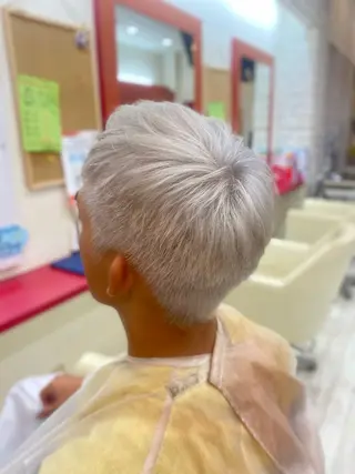 メンズ ゆぴ☾‪/推しカラー /ハイトーンのヘアスタイル