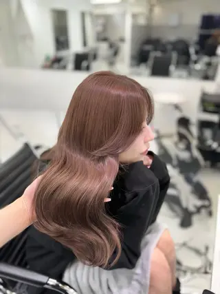 ロング カラー ワンホンヘア 🤍𝑀𝐼𝐻𝑂のヘアスタイル