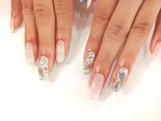 ネイル はばすみれ🎀ﾈｲﾙ 光ﾌｪｲｼｬﾙ ﾍｱのネイルデザイン