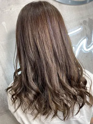 ロング カラー パーマ ヘアアレンジ キッズ ネイル マツエク・マツパ アイブロウ 韓国/顔周り/透明感 /レイヤー/ひなたのヘアスタイル
