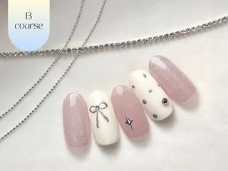ネイル アリアグレイス Ranのネイルデザイン