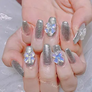 ネイル Queening 🦋のネイルデザイン