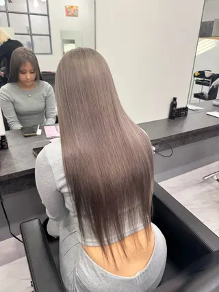 ロング レイヤー・ブリーチ kiyotoshiのヘアスタイル