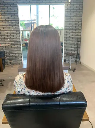 セミロング 地毛風ストレート/ 髪質改善/榎本流行のヘアスタイル