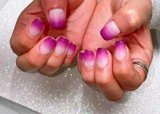 ネイル VIERU 🌈🎀💖のネイルデザイン