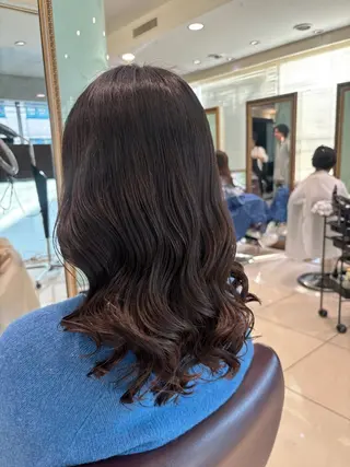 セミロング コテ巻き風パーマ🫧 麻尋のヘアスタイル