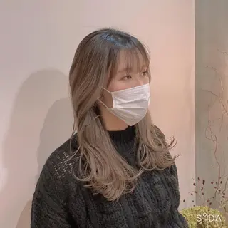 セミロング パーソナルカラー lapiax阿部のヘアスタイル