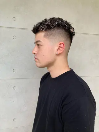 ショート カラー メンズ メンズ特化❤️🔥 パーマ職人江口佳乃のヘアスタイル