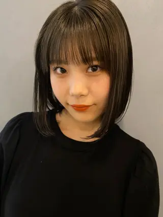 ショート カラー 砂原 ひよりのヘアスタイル