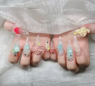 ネイル Lee Nailsのネイルデザイン