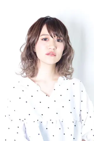 セミロング パーマ しが りょーたのヘアスタイル