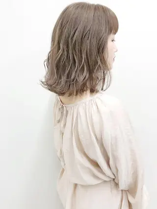 ミディアム 顔まわり／髪質改 善／白髪ぼかし／中山のヘアスタイル
