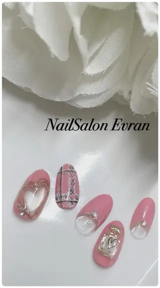 ネイル Nail salon Evranのネイルデザイン