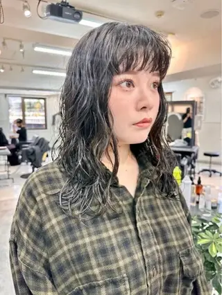 パーマ RIN パーマ/暖色カラーのヘアスタイル