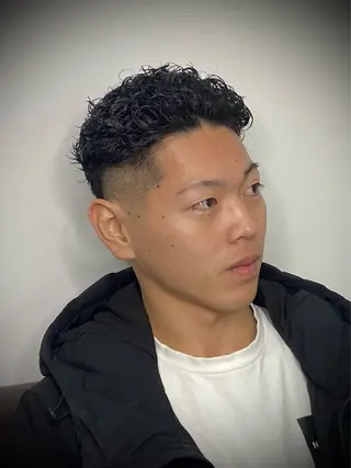 ショート パーマ メンズ 柄﨑 比呂/ancielのヘアスタイル