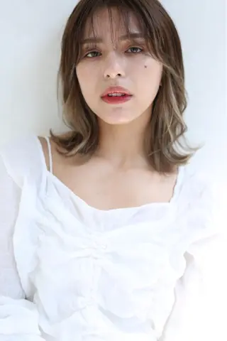 ミディアム カラー ノンダメージサロン/ 豊中/美容室のヘアスタイル