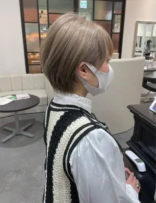 ショート カラー ヘアアレンジ 小倉 愛里のヘアスタイル