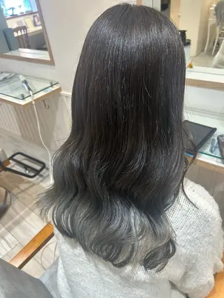 セミロング カラー 大川 夏実のヘアスタイル