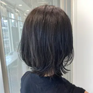 ミディアム 長井 麻帆のヘアスタイル