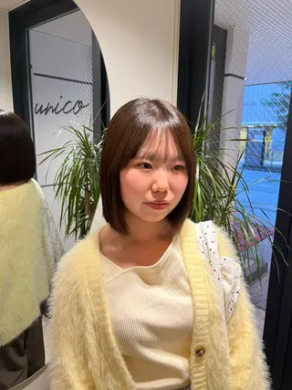 カラー 山本 彩香のヘアスタイル