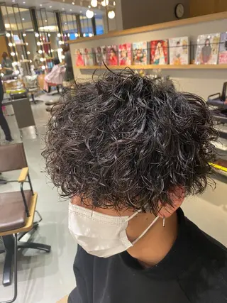 ショート パーマ メンズ 梅田茶屋町メンズ 専門美容師 山元一平のヘアスタイル