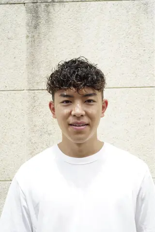 パーマ 関 晃哉のヘアスタイル