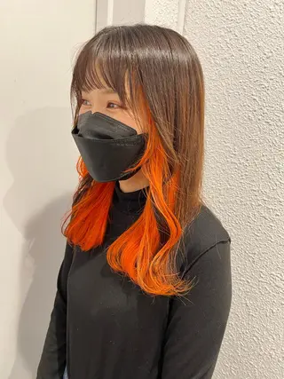 セミロング カラー 韓国🇰🇷レイヤー 映える顔周り🩷のヘアスタイル