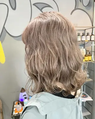 カラー メンズ専門サロン wokeのヘアスタイル