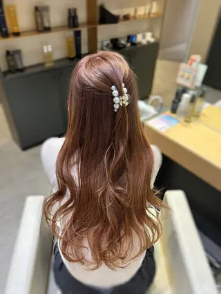 ロング 谷 亜澄のヘアスタイル