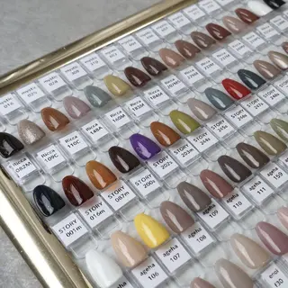 ネイル tulle【チュール 】HIKARIのネイルデザイン