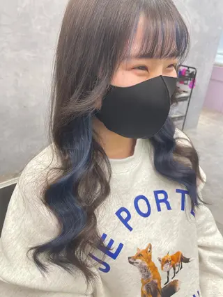 ロング Cielro/ダブル カラー/西田咲希のヘアスタイル