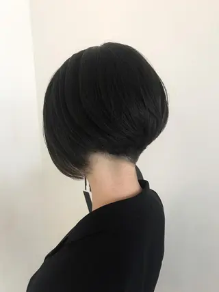 ショート カラー 湯浅 了一のヘアスタイル