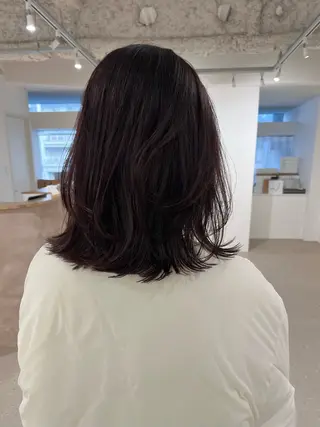 ミディアム 箱崎 凪沙のヘアスタイル