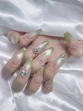 ネイル LEELA NAIL STUDIOのネイルデザイン