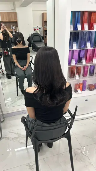 ロング カラー オリーブ/赤み消し 透明感/Akaneのヘアスタイル