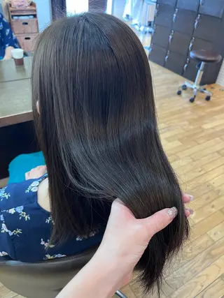 セミロング カラー 透明感艶カラー/ 岡田澪香のヘアスタイル