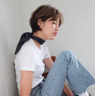 ショート カラー 滝島 真帆のヘアスタイル