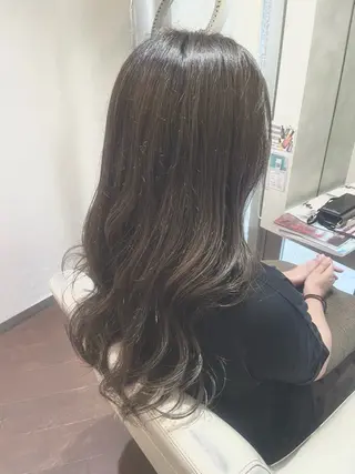 ロング 中山 奈津希のヘアスタイル