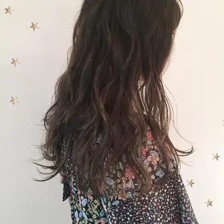 セミロング 市川 千夏のヘアスタイル