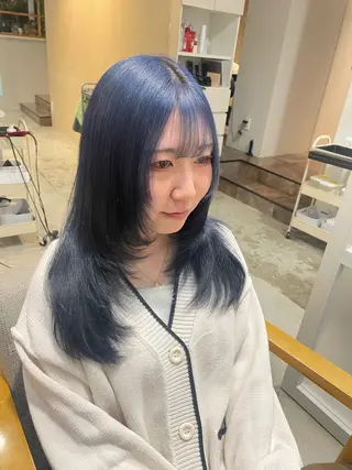 ロング カラー チグサ ミウのヘアスタイル
