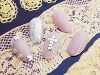 ネイル ティーエヌ 金山駅東口店のネイルデザイン